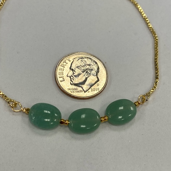 Jade color aventurine bead bracelet - Picture 4 of 5